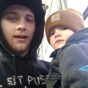 Meet your Posher, Derick